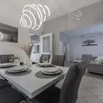 Appartement With Parking Space - 22170 *